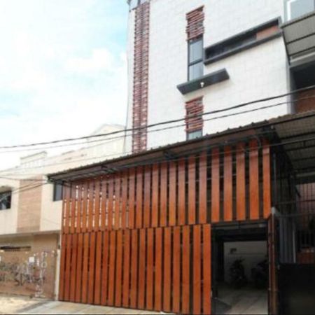 Kamar Keluarga Duri Kosambi Hotel Jakarta Buitenkant foto