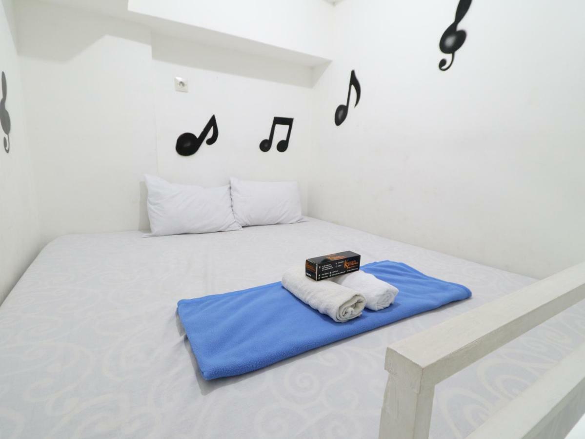 Kamar Keluarga Duri Kosambi Hotel Jakarta Buitenkant foto